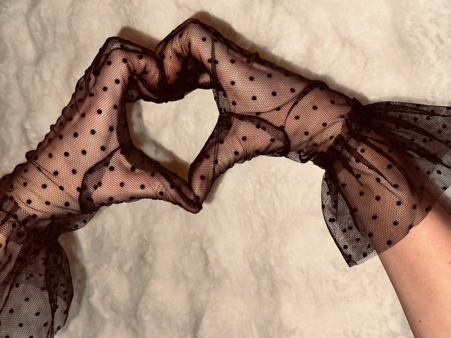 Sienna - Veil Gloves