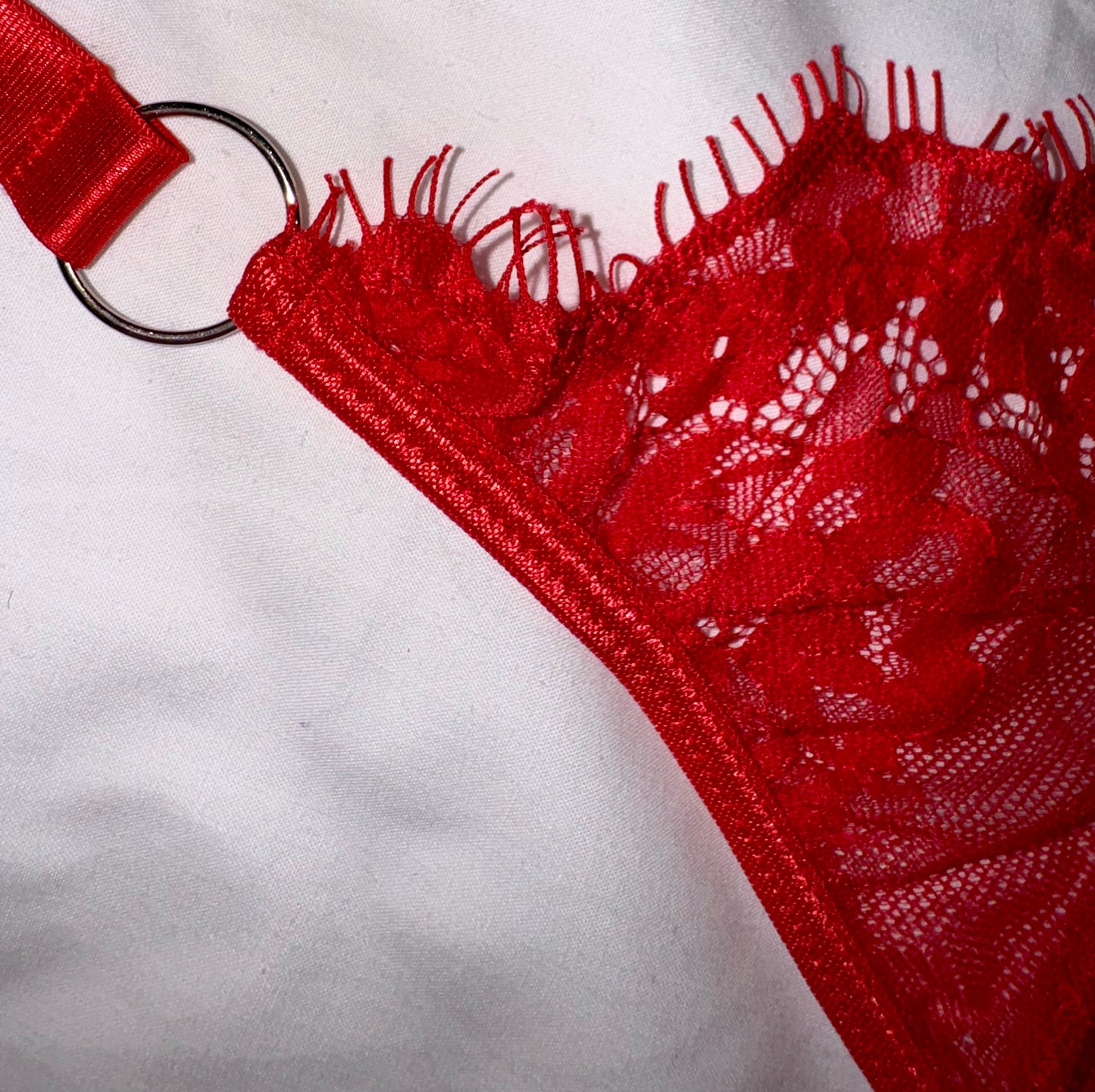Scarlet Allure - Lingerie
