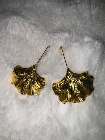 Serena - Golden Petal - Earrings