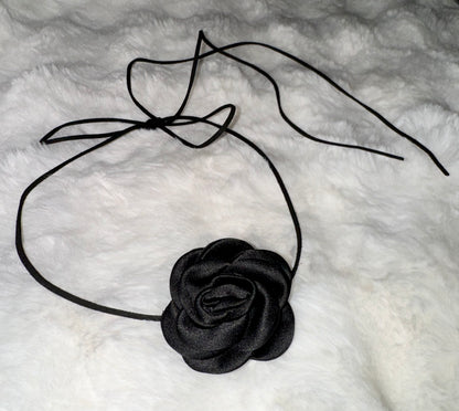 Rosa - Black Chocker
