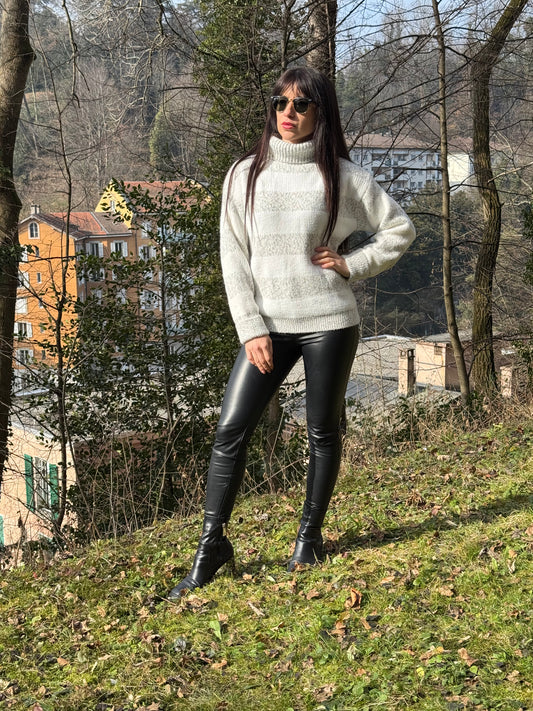 Parisia -Sweater