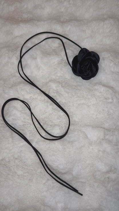 Rosa - Black Chocker