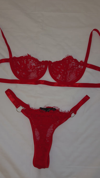Scarlet Allure - Lingerie